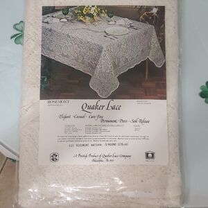 Cream Tablecloth round 70" 178 cm